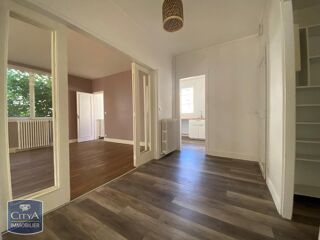  Maison à louer 6 pièces 146 m²