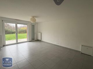  Appartement à louer 2 pièces 43 m²