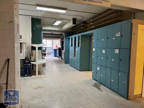 A louer, spacieux local commercial de 220m², 2 vitrin... 1800 06400 Cannes