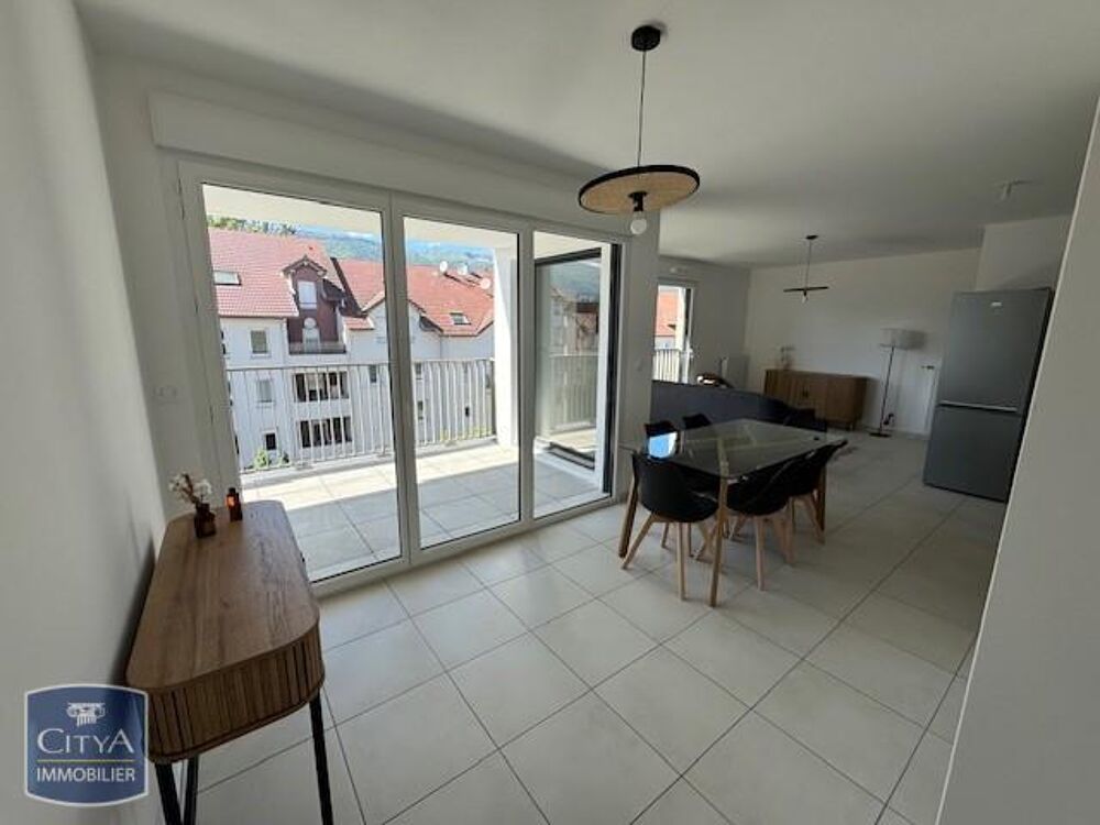 location Appartement - 3 pièce(s) - 69 m² Saint-Genis-Pouilly (01630)