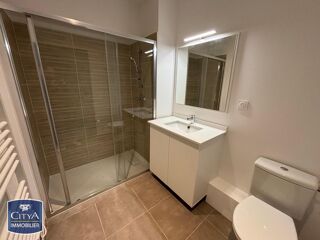  Appartement à louer 1 pièce 32 m²