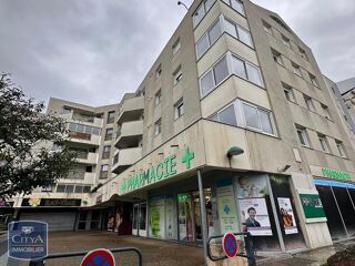  Parking / Garage à louer 