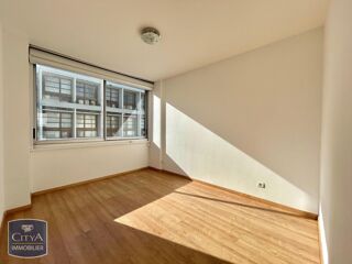  Appartement à louer 3 pièces 74 m²