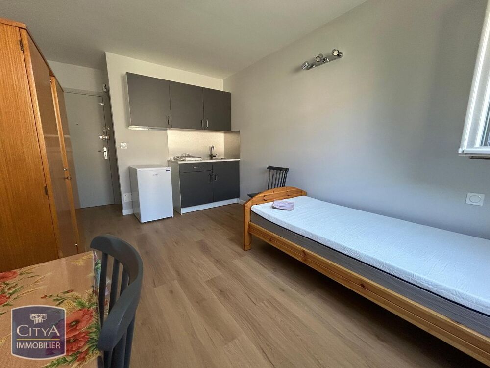 À LOUER ! Découvrez cet appartement T1 REFAIT A NEUF / C....