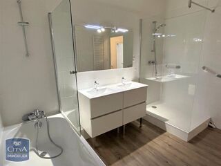  Appartement à louer 3 pièces 88 m²