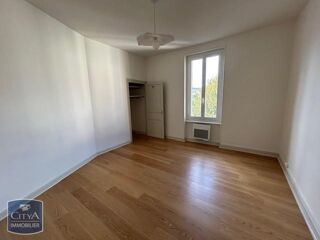  Appartement à louer 3 pièces 62 m²