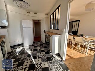  Appartement à louer 3 pièces 74 m²