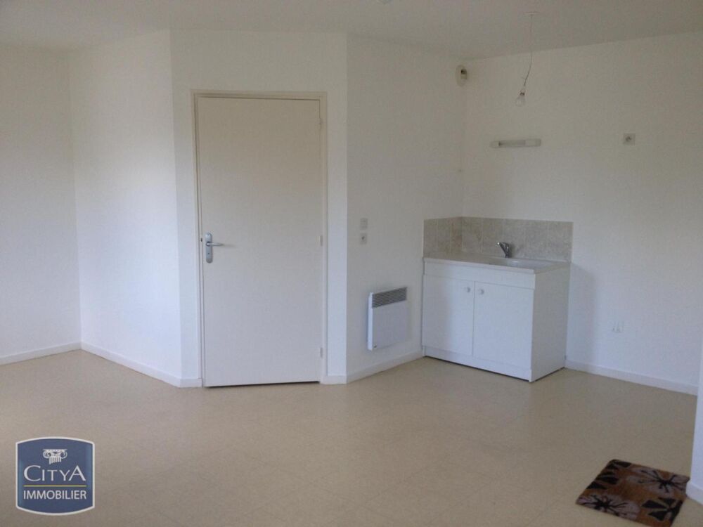 location Appartement - 1 pièce(s) - 31 m² La Suze-sur-Sarthe (72210)