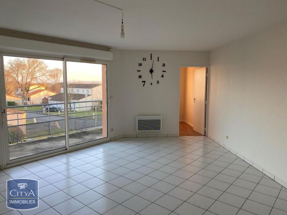 location Appartement - 2 pièce(s) - 54 m² Exireuil (79400)