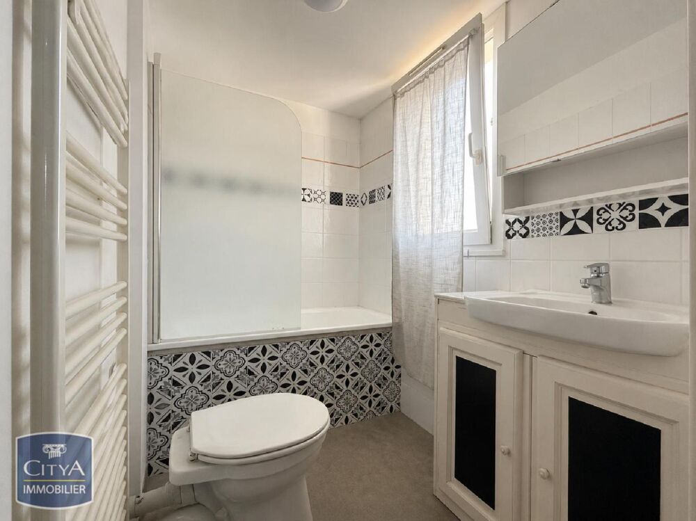location Appartement - 3 pièce(s) - 45 m² Carpentras (84200)