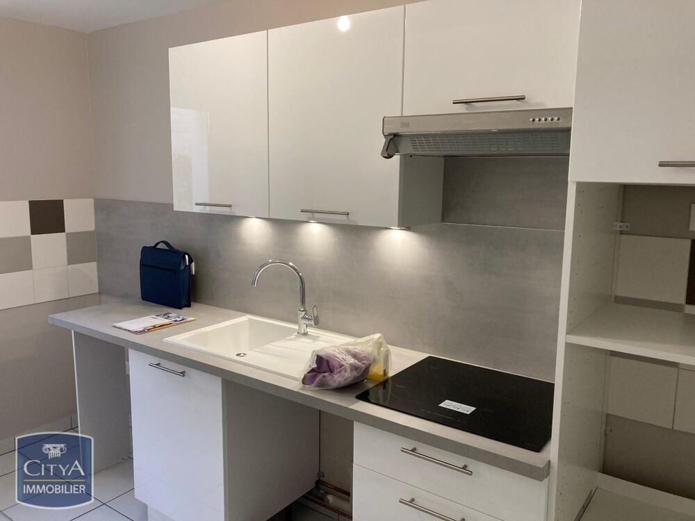 location Appartement - 3 pièce(s) - 64 m² Châlons-en-Champagne (51000)