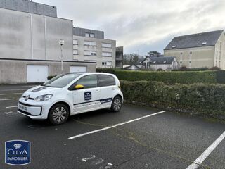  Parking / Garage à louer 