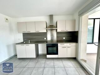  Appartement à louer 3 pièces 70 m²