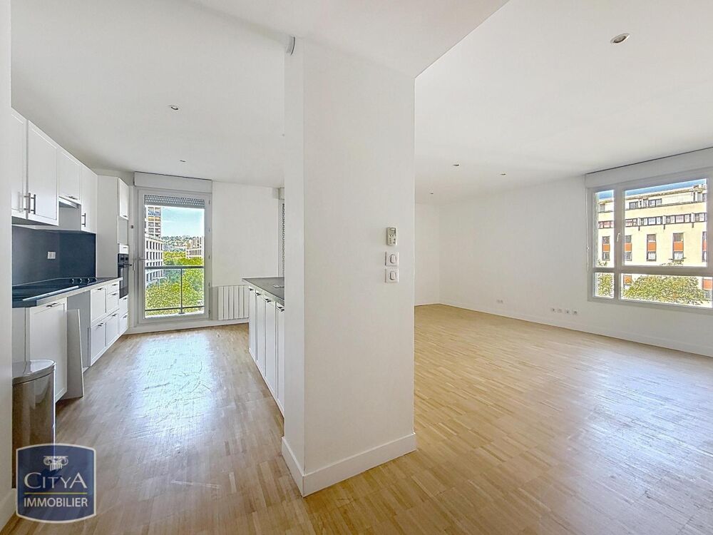 location Appartement - 5 pièce(s) - 108 m² Lyon 7