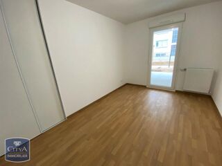  Appartement à louer 3 pièces 66 m²