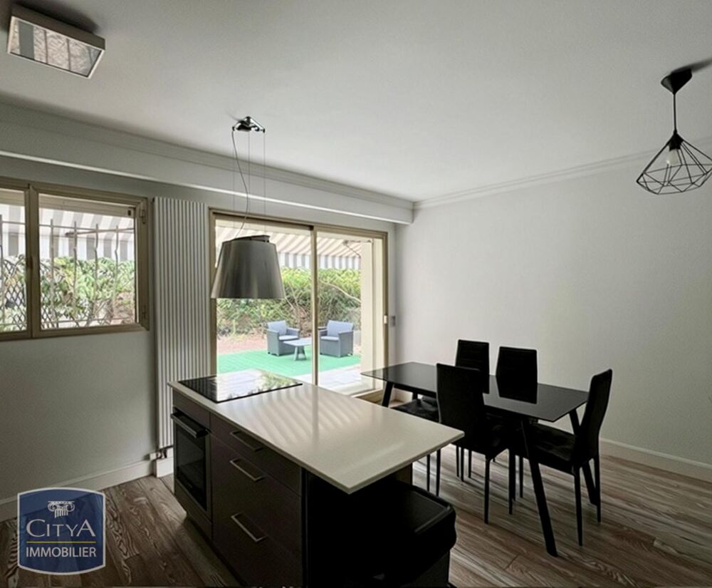 location Appartement - 3 pièce(s) - 58 m² Cannes (06400)