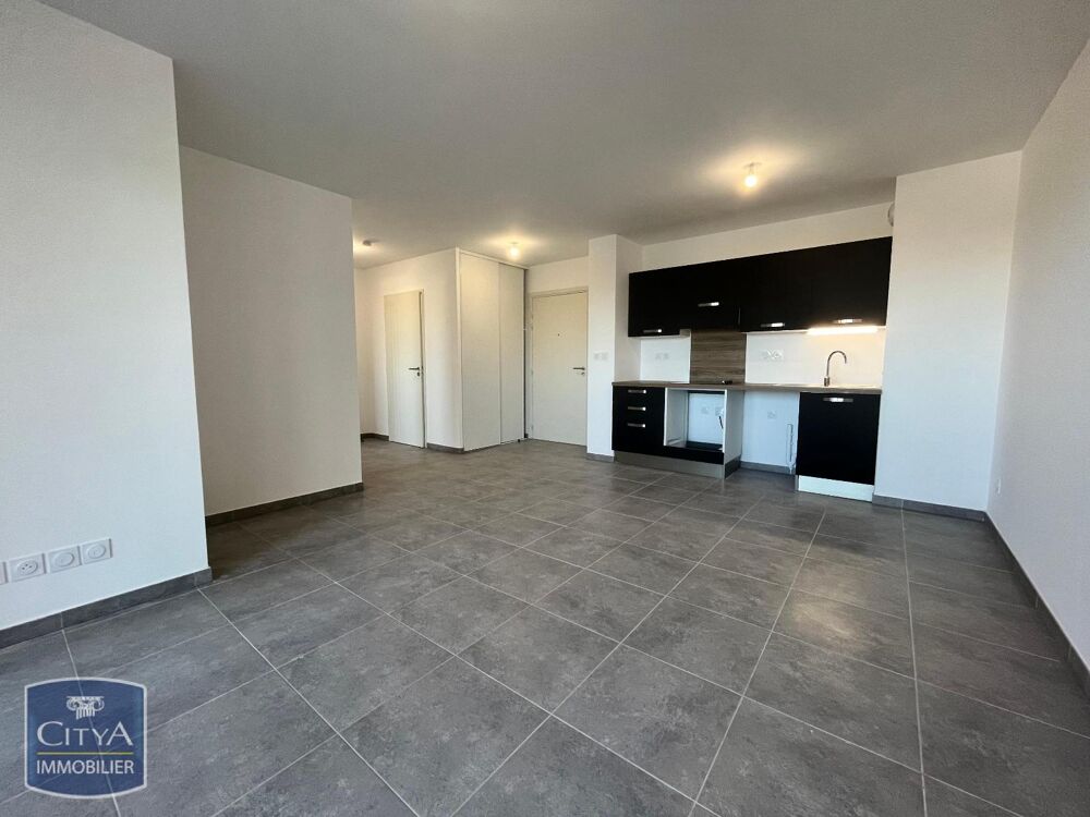 location Appartement - 3 pièce(s) - 57 m² Arles (13200)
