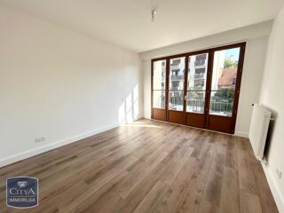  Appartement à louer 4 pièces 124 m²