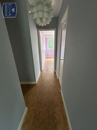  Appartement à louer 4 pièces 76 m²