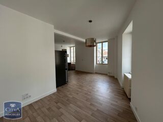  Appartement à louer 5 pièces 95 m²