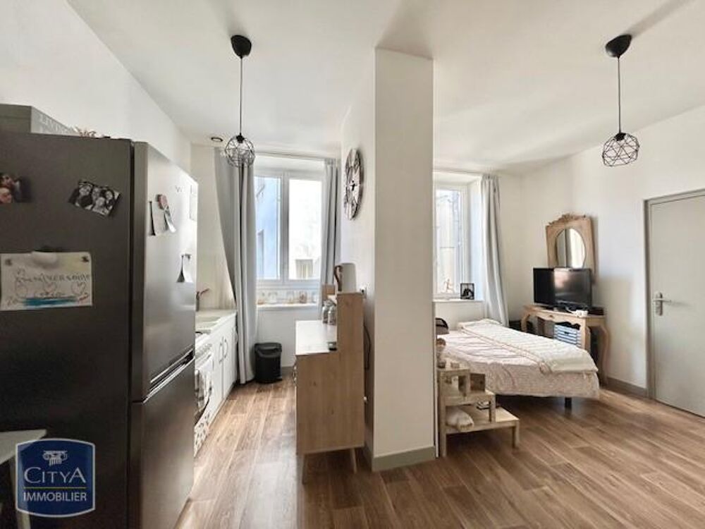 À LOUER : Appartement ancien rénové de type T1 situé dan....