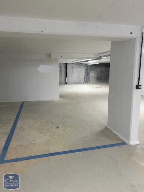  Parking / Garage � louer 