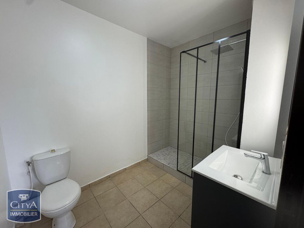 location Appartement - 1 pièce(s) - 24 m² Sainte-Clotilde (97490)
