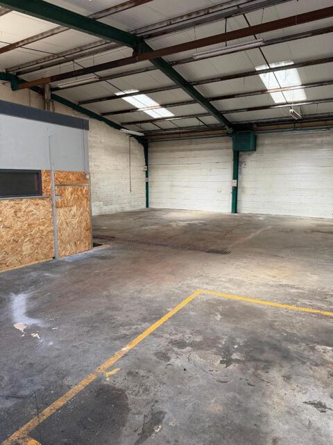   Location / Local Commercial 