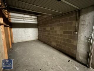  Parking / Garage à louer 