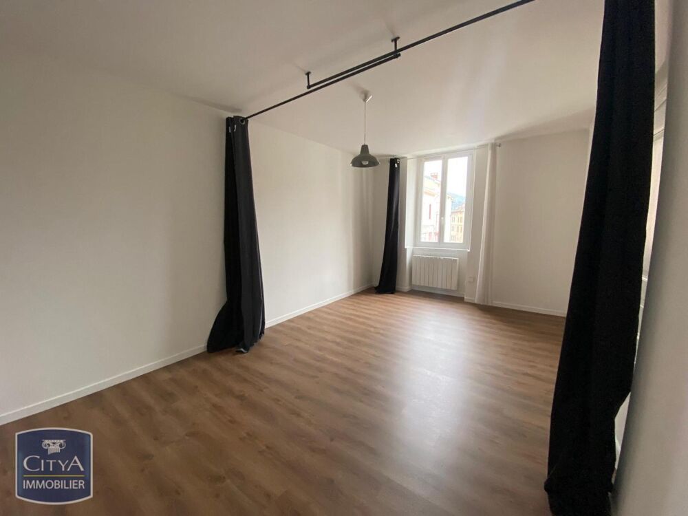 location Appartement - 2 pièce(s) - 37 m² Oyonnax (01100)