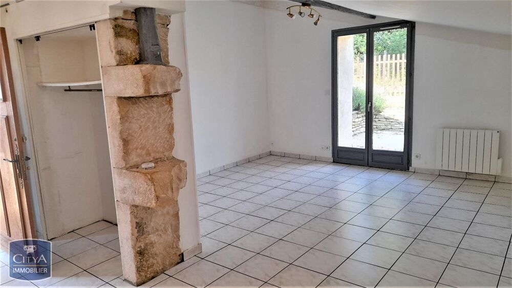 À LOUER : - Disponible mi-septembre - Maison T3 situé à ....