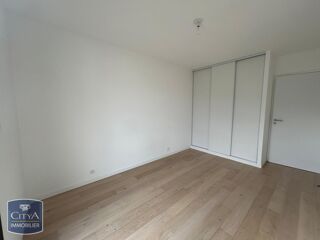  Appartement à louer 3 pièces 69 m²