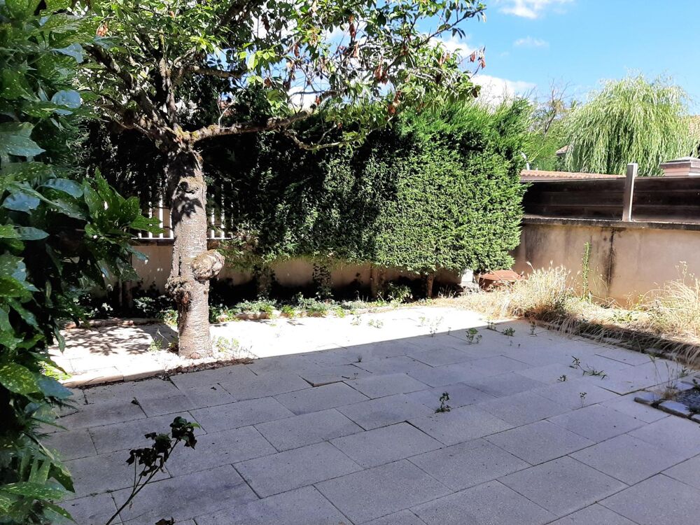 IDEAL GRANDE FAMILLE - 148 Rte de St Etienne Le Molard. ....