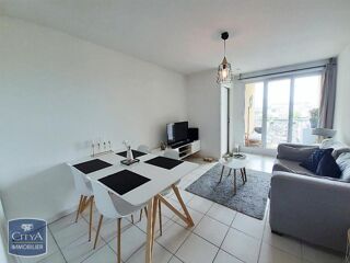  Appartement à louer 2 pièces 37 m²