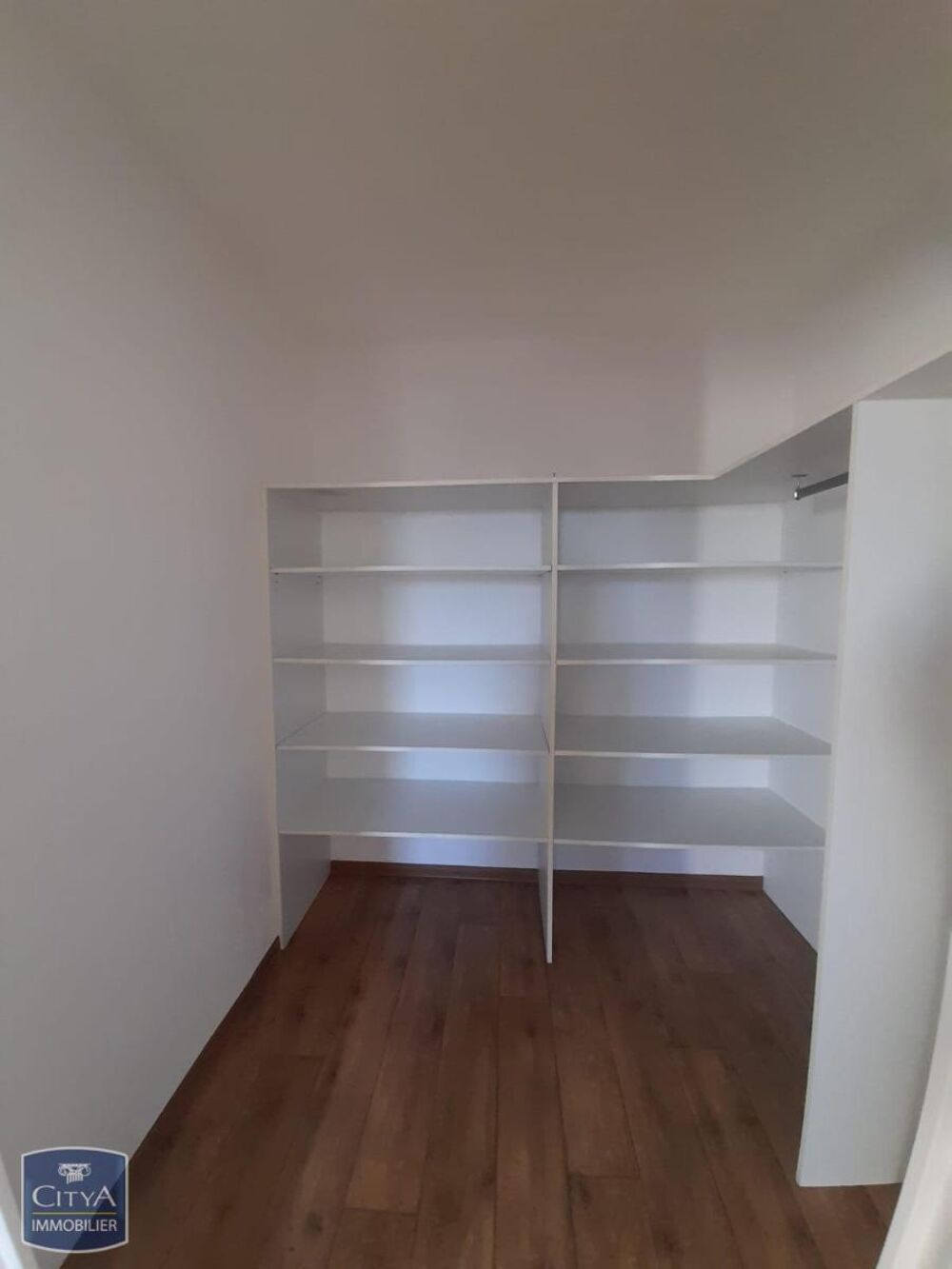 location Appartement - 1 pièce(s) - 33 m² Fréjus (83600)