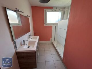  Appartement à louer 4 pièces 98 m²