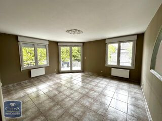  Appartement à louer 4 pièces 81 m²