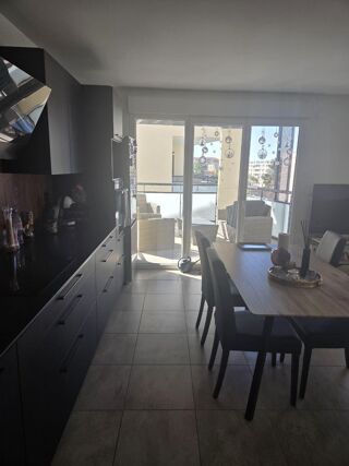  Appartement à louer 3 pièces 66 m²