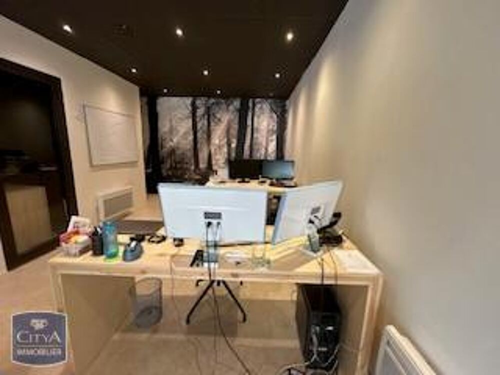   Location / Local Commercial 