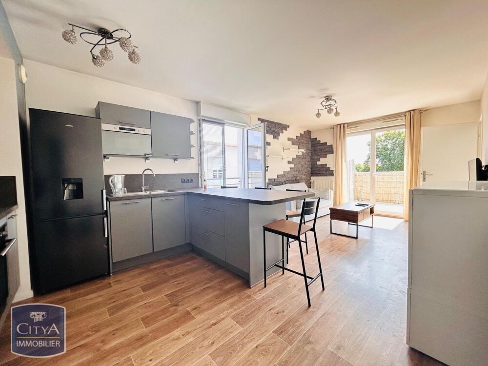 À LOUER : Appartement T3 à Brie Comte Robert, situé dans....