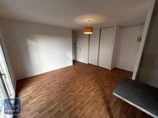 Appartement à louer 2 pièces 37 m²