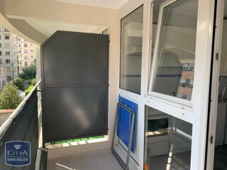  Appartement à louer 2 pièces 46 m²