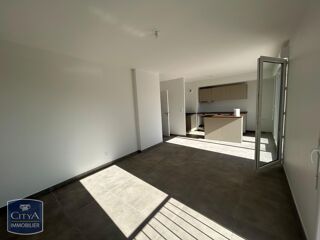  Appartement à louer 3 pièces 65 m²