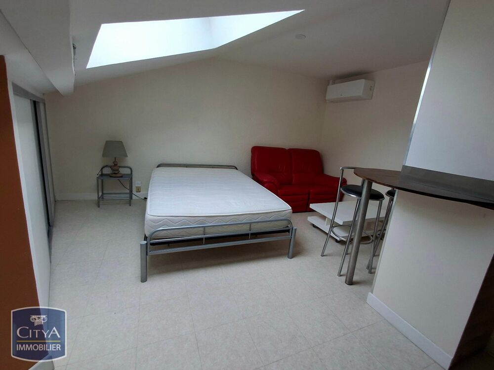 À LOUER : Appartement situé 15 place des Bughes à Clermo....