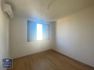  Appartement à louer 4 pièces 105 m²