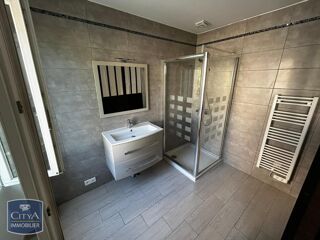  Maison à louer 2 pièces 43 m² Cholet