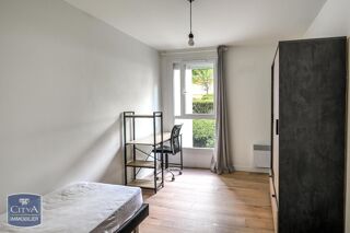  Appartement à louer 4 pièces 87 m²