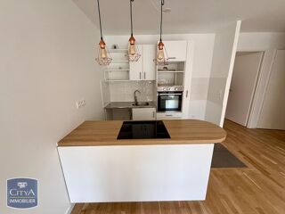  Appartement � louer 4 pi�ces 83 m� Puteaux