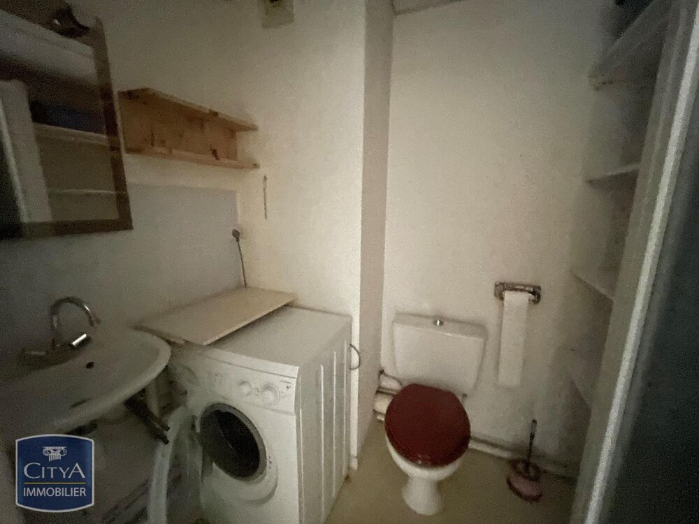 Hyper centre - A LOUER - Appartement T1 avec meubles lai....
