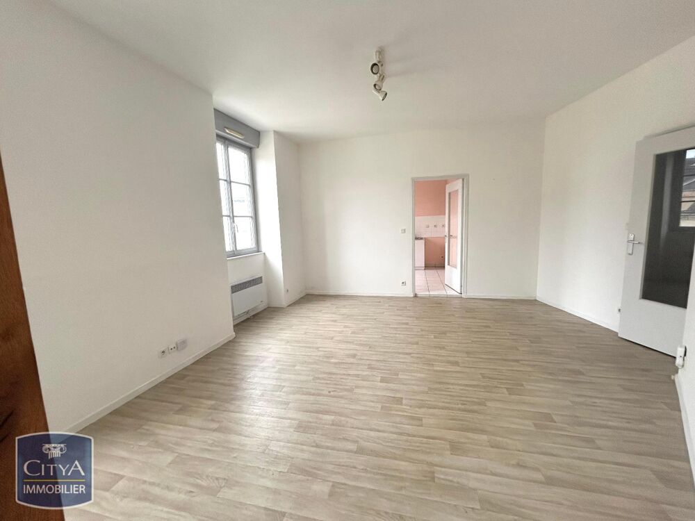 Hyper centre - Place Molière Appartement T2 situé dans l....